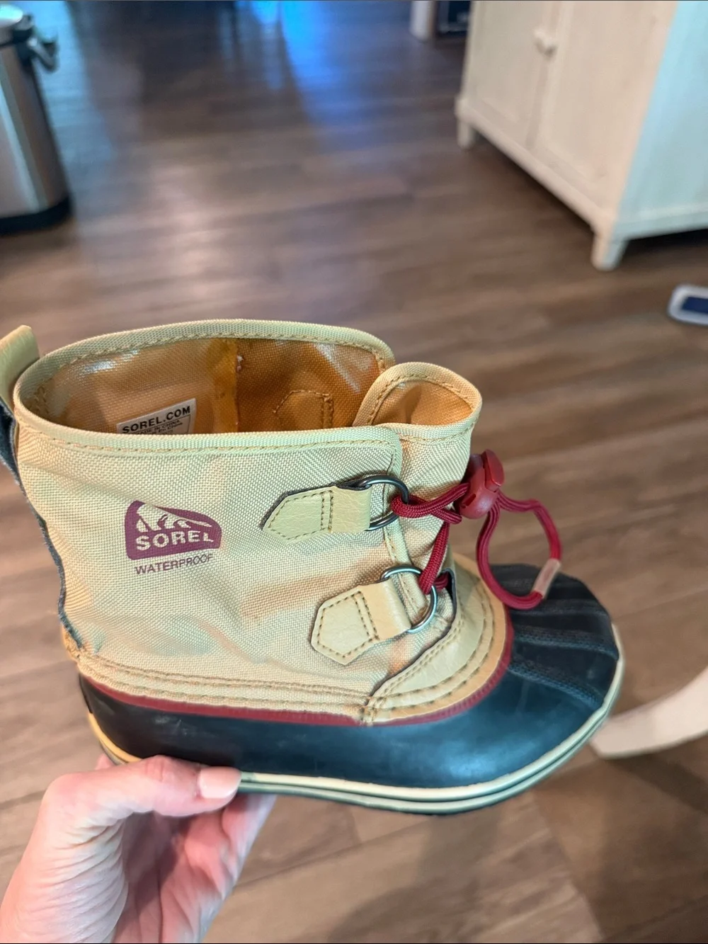 Sorel Yoot Pac Insulated Waterproof Winter Snow Boots Tan and Crimson Kids Sz 13